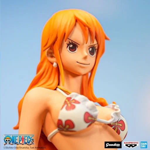 Figurine One Piece â Nami â Grandista Nero â 28 cm â Banpresto. Nami dans une pose Ă©lĂ©gante, vĂȘtue de sa tenue estivale emblĂ©matique. Une figurine dĂ©taillĂ©e parfaite pour les fans de One Piece.