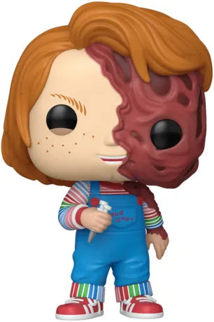 Funko Pop! Chucky â Chucky (Visage DĂ©figurĂ©) (N°1719). Figurine reprĂ©sentant la poupĂ©e tueuse avec moitiĂ© du visage arrachĂ©e et couteau en main. Une piĂšce horrifique et culte pour les fans de Chucky et dâhorreur.