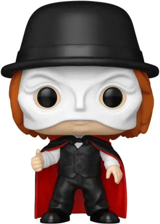 Funko Pop! Chucky â Phantom Chucky (N°1721). Figurine inspirĂ©e de la sĂ©rie tĂ©lĂ©visĂ©e Chucky (2025), avec masque blanc, chapeau noir, costume sombre et cape rouge. Une piĂšce terrifiante et unique pour les fans de Chucky et du cinĂ©ma dâhorreur.