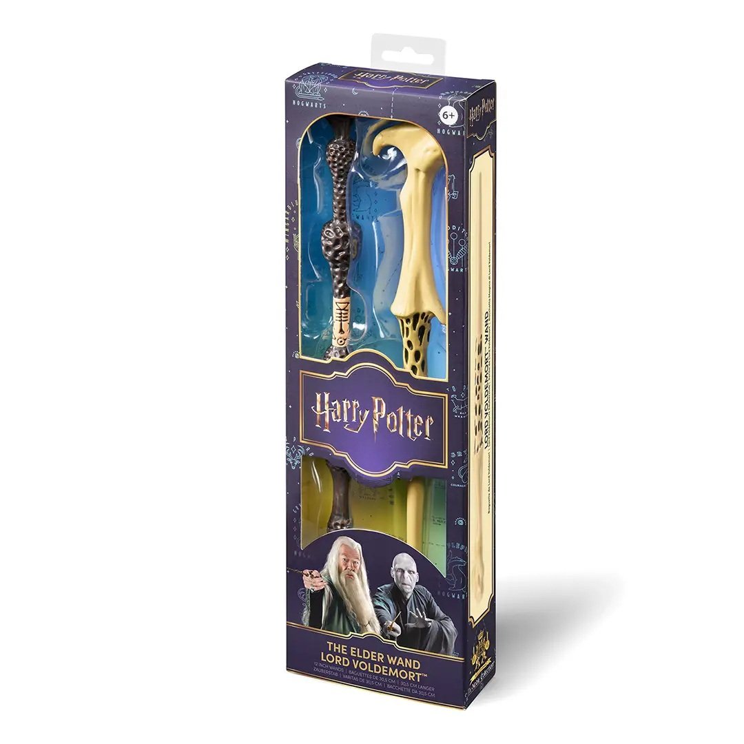 Set Harry Potter – 2 Baguettes PVC (30 cm) – Lord Voldemort & Baguette de Sureau. Coffret collector sous licence officielle avec deux baguettes mythiques.