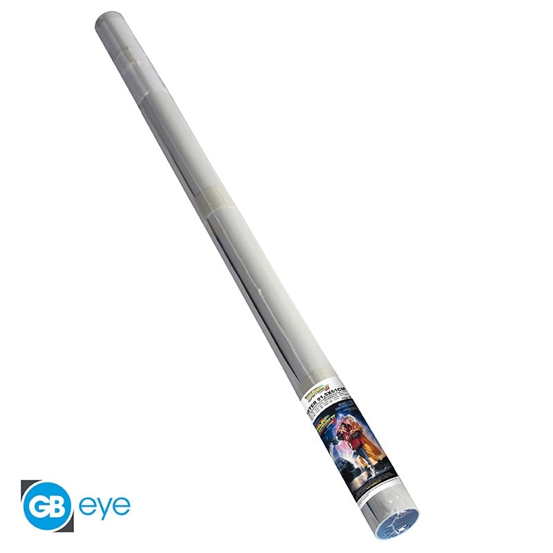 Poster Retour vers le Futur II – Affiche du film – 91 x 61 cm – Officiel. Marty McFly et Doc Brown devant la DeLorean dans une ambiance électrique rétro-futuriste.