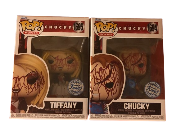 "Funko Pop! Chucky – Chucky (1694) & Tiffany (1695). Les célèbres poupées possédées avec leurs cicatrices emblématiques et un design effrayant. Un duo incontournable pour les fans de films d'horreur et de la saga Chucky !"

