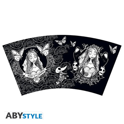 Mug Les Noces Funèbres – Emily – 250 ml. Mug en céramique noir et blanc représentant Emily, la Mariée Cadavérique, design gothique officiel ABYstyle inspiré du film de Tim Burton.