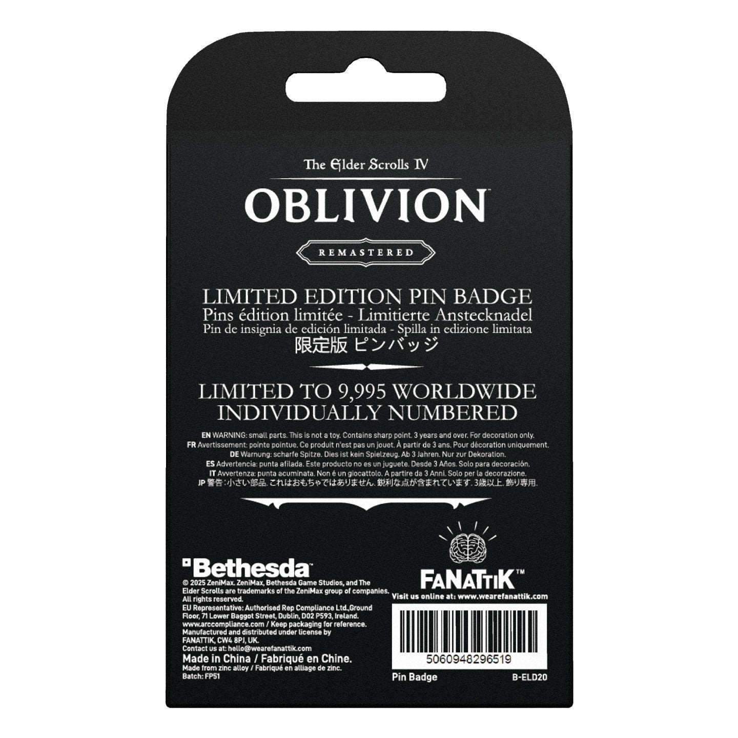 Pin badge The Elder Scrolls IV: Oblivion – The Adoring Fan – édition limitée. Badge en métal nickel noir numéroté individuellement, 45x40,7 mm, inspiré du célèbre PNJ du jeu.