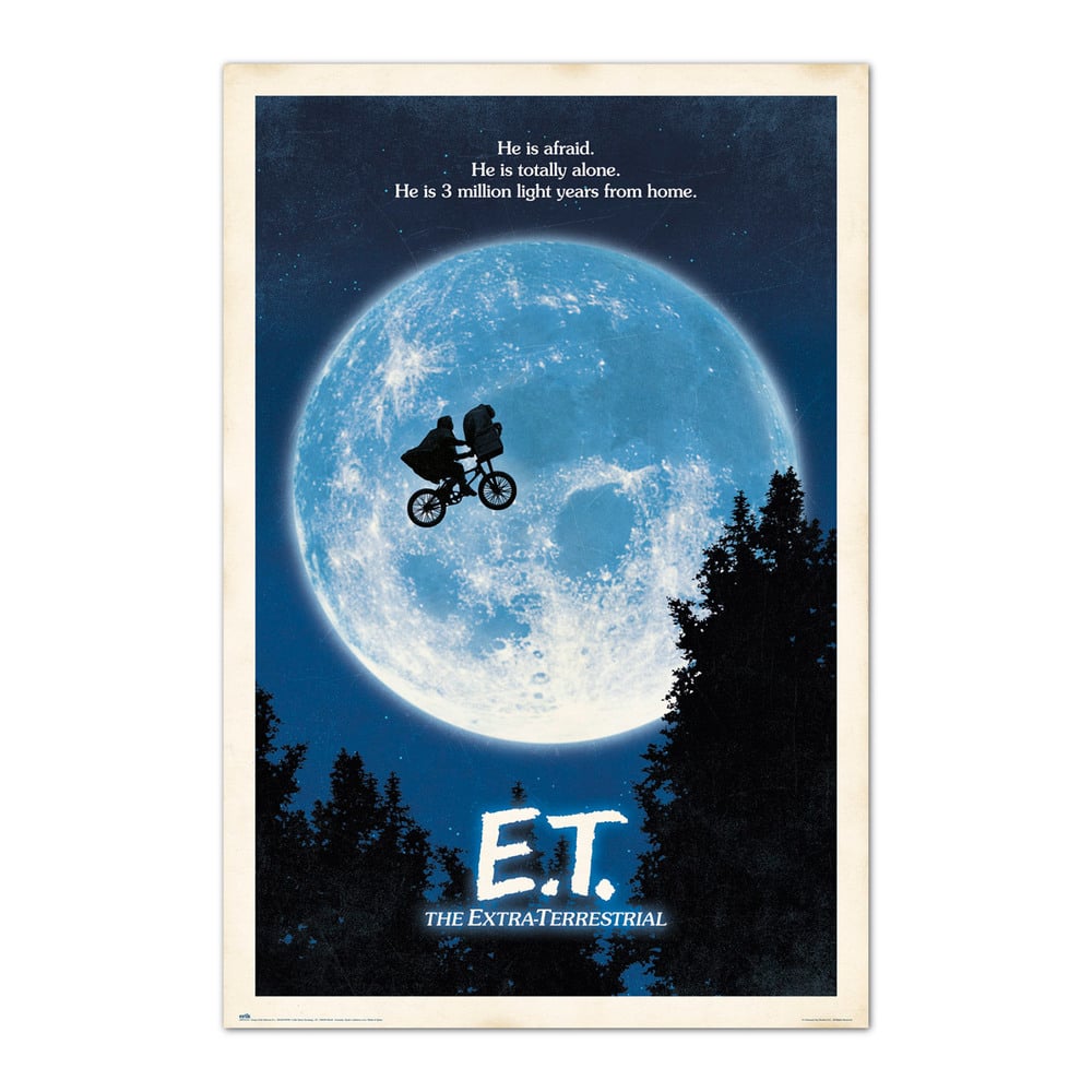 Poster E.T. l’Extra-Terrestre – 61 x 91,5 cm – Officiel. Elliott et E.T. sur un vélo volant devant une pleine lune lumineuse. Une scène culte et poétique du cinéma de Spielberg.