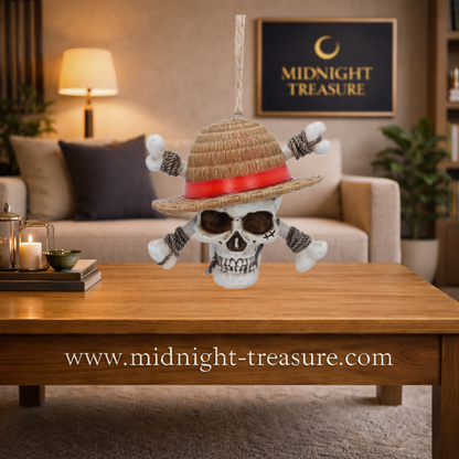 Décoration officielle One Piece représentant le Jolly Roger de Monkey D. Luffy. En résine peinte à la main, 7 cm, idéale pour un sapin, une vitrine ou une collection.