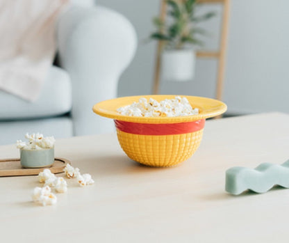 Bol 3D One Piece Netflix – Chapeau de Luffy – 500 ml – Officiel. Bol en céramique en forme du célèbre chapeau de paille. Un objet collector idéal pour les fans de One Piece.