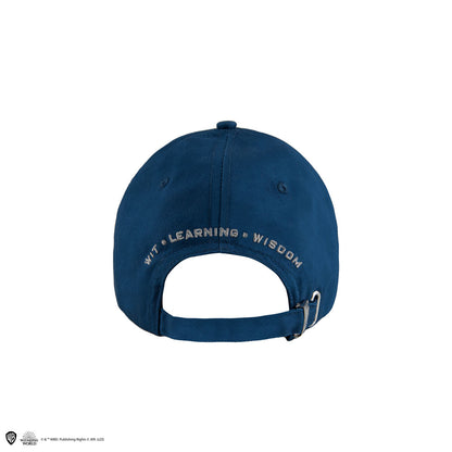 Casquette Serdaigle – Harry Potter – Modèle Baseball Officiel. Casquette bleue avec logo brodé Ravenclaw et devise de la maison. Un accessoire stylé et ajustable pour les fans de Serdaigle.