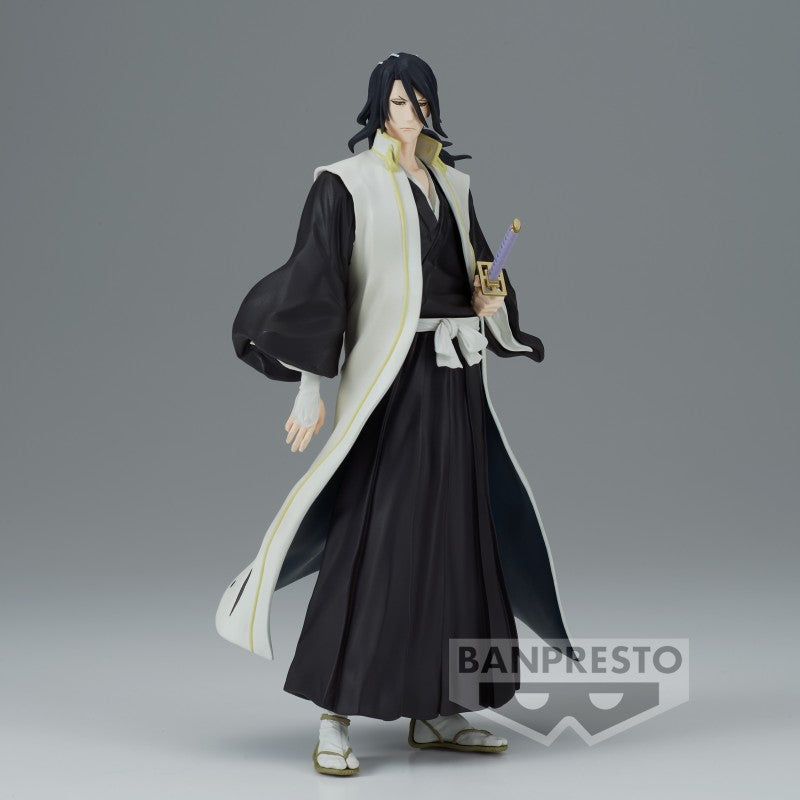 Figurine Bleach - Byakuya Kuchiki, capitaine de la 6e division, en PVC/ABS de 15 cm, avec haori et zanpakuto