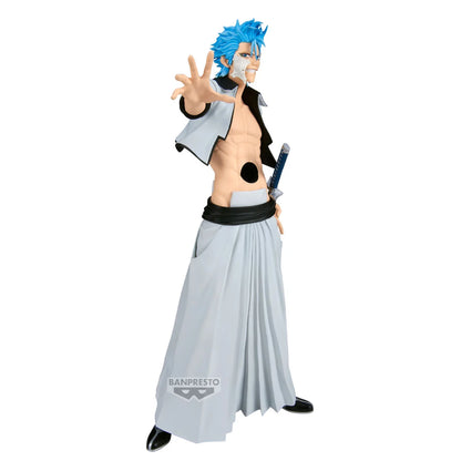 Figurine Bleach – Grimmjow Jaegerjaquez – Maximatic – 25 cm – Banpresto. Grimmjow en posture agressive avec bras tendu prêt à attaquer, affichant son masque d’Arrancar brisé. Une figurine détaillée parfaite pour les fans de Bleach.