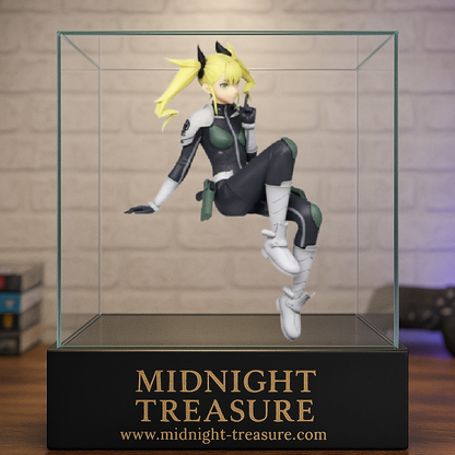 Figurine Kaiju No. 8 – Kikoru Shinomiya "Noodle Stopper" – 14 cm – FuRyu. Kikoru en tenue de combat assise dans une pose charismatique. Une figurine originale parfaite pour les fans de Kaiju No. 8 et d’anime.