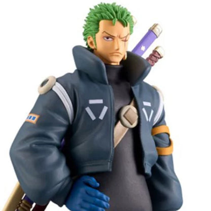 Figurine One Piece de Roronoa Zoro, arc Egghead, en PVC/ABS de 16 cm, avec tenue futuriste et ses trois sabres légendaires, parfaite pour les fans et collectionneurs.