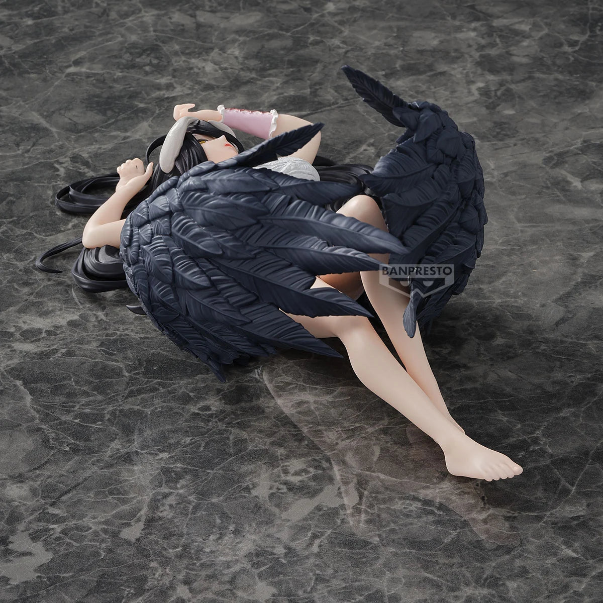 🖤😴 Figurine OVERLORD – Albedo – Relax Time – Banpresto 😴🖤