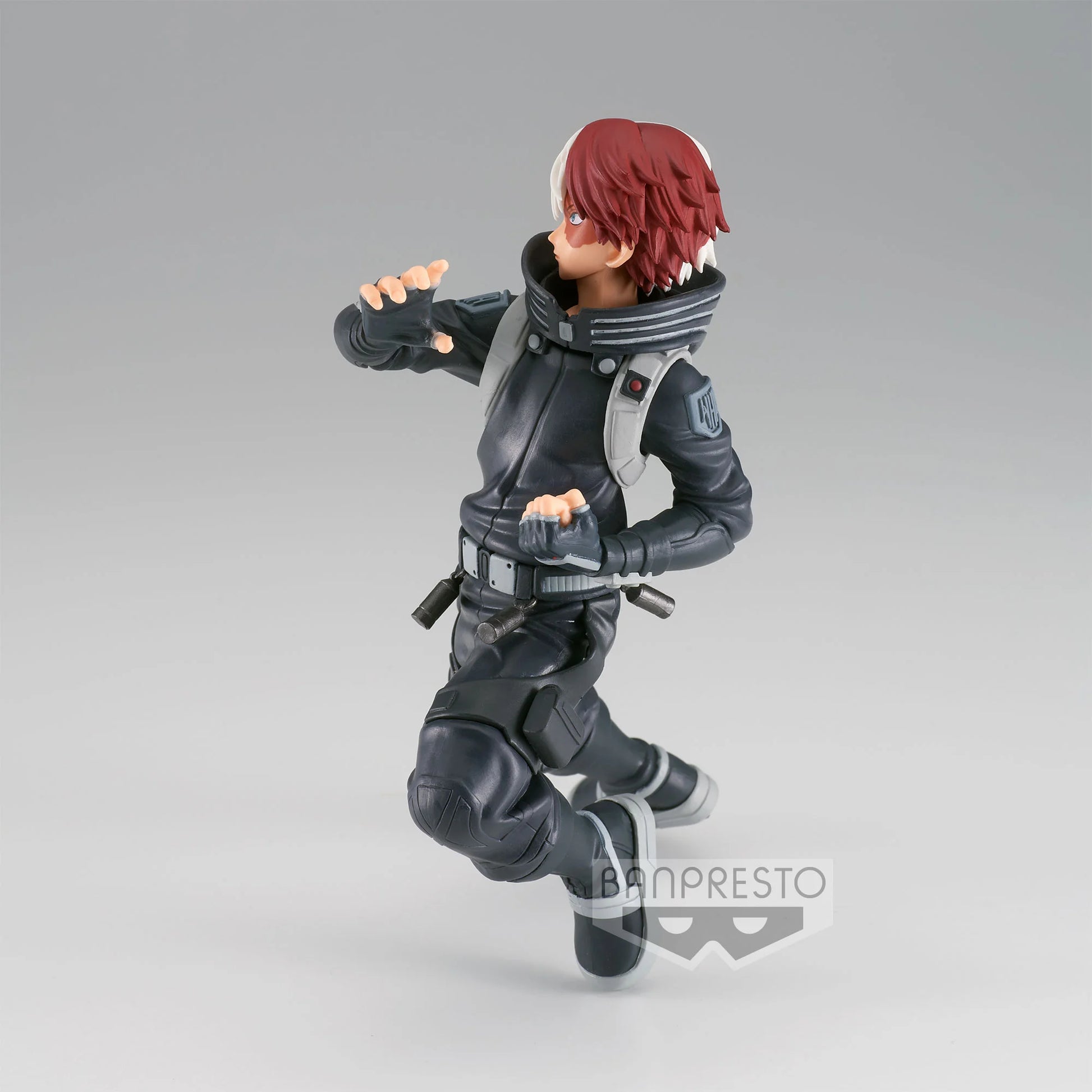 Figurine PVC Shoto Todoroki – The Amazing Heroes WHM (17 cm) de My Hero Academia. Une pose dynamique avec sa tenue noire du film World Heroes' Mission. Produit officiel Banpresto.