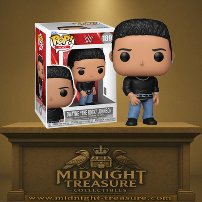 Funko Pop! WWE – Dwayne “The Rock” Johnson (N°189). Figurine inspirée du look iconique de The Rock jeune, avec t-shirt noir et chaîne.