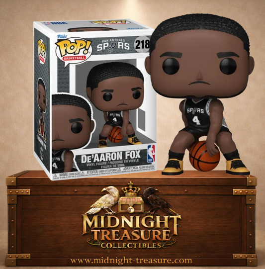 Funko Pop! Basketball N°218 – De’Aaron Fox avec maillot noir des Spurs et ballon de basket. Une figurine fidèle parfaite pour les fans de NBA.