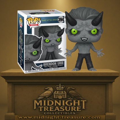Funko Pop! Panic! At The Disco – Brendon Urie Démon (N°394). Peau grise, cornes noires, yeux verts et look inspiré du clip "Emperor’s New Clothes". Une figurine rock et diabolique pour les fans du groupe.