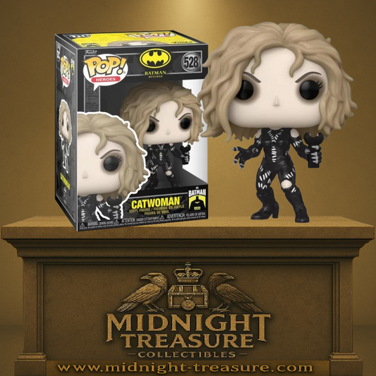 Funko Pop! Batman Le Défi – Catwoman (N°528). Figurine de Catwoman avec costume noir cousu et endommagé, tenant un outil métallique. Un hommage à la version mythique incarnée par Michelle Pfeiffer. Un must-have pour les fans de Batman.