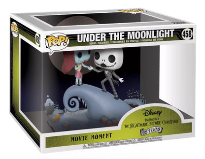 Funko Pop! Moment L’Étrange Noël de Monsieur Jack – Jack Skellington & Sally (N°458). Scène "Under The Moonlight" sur la colline emblématique. Une pièce de collection romantique et gothique.