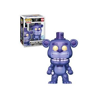 "Funko Pop! Games 969 - Moonlight Freddy (Five Nights at Freddy's). Figurine représentant Freddy Fazbear dans sa version Moonlight, avec un design violet métallique et des yeux lumineux. Parfaite pour les collectionneurs et les fans de la franchise FNaF."