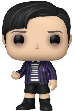 Funko Pop! Wednesday – Pugsley Addams (N°1819). Figurine représentant Pugsley en tenue rayée et veste violette, fidèle à son apparence dans la série Netflix. Une pièce incontournable pour les fans de la famille Addams.