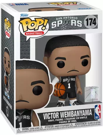 Funko Pop! NBA – Victor Wembanyama (N°174). Figurine du joueur français des San Antonio Spurs avec maillot noir, ballon de basket et semelles bleues. Une pièce incontournable pour les fans de NBA et de sport.