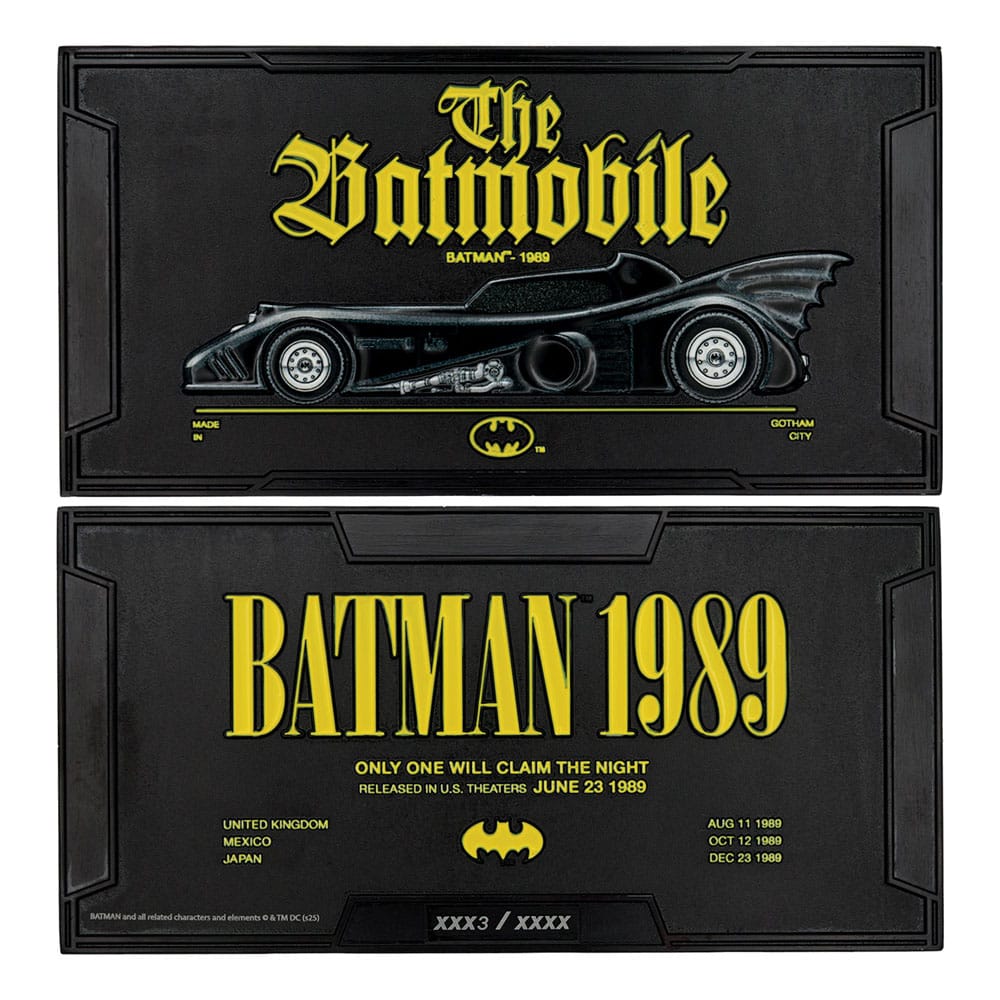 Lingot XL Batmobile 1989 – édition limitée DC, 145 x 73,6 mm, design embossé noir avec numérotation individuelle et présentoir inclus.
