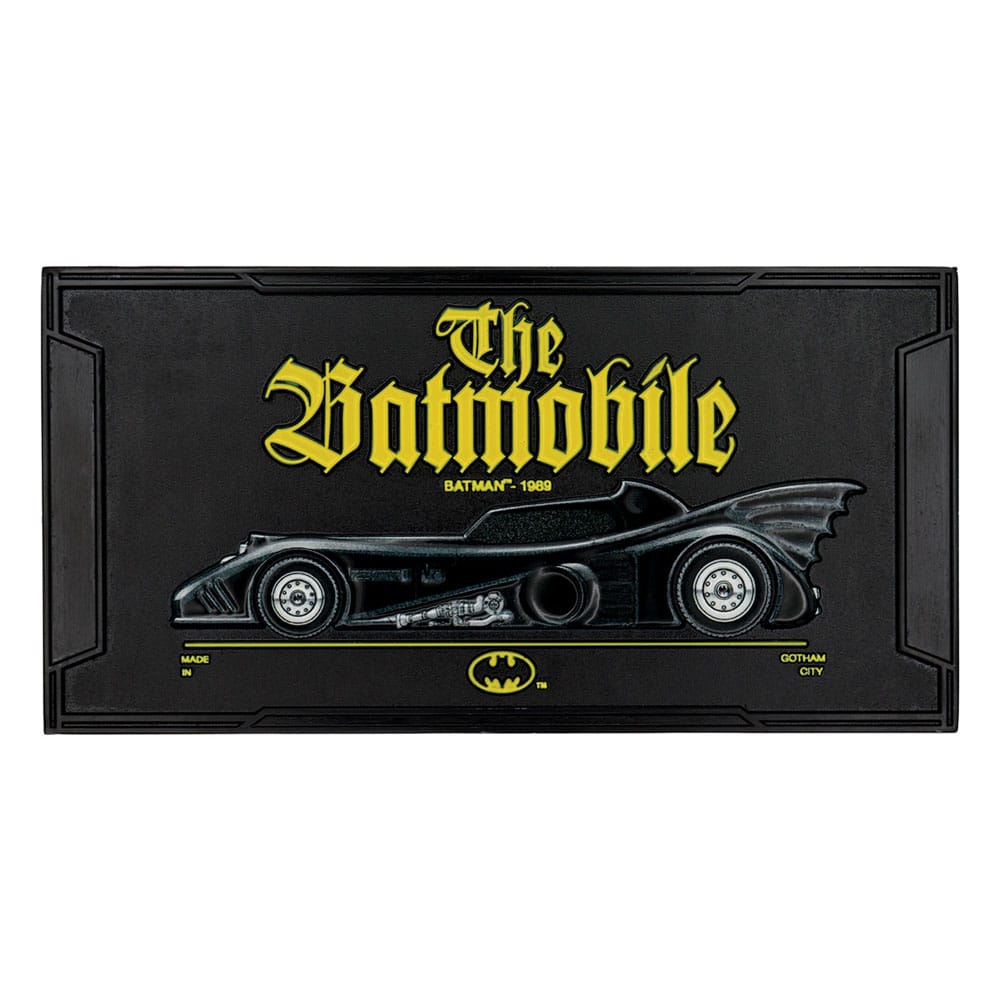 Lingot XL Batmobile 1989 – édition limitée DC, 145 x 73,6 mm, design embossé noir avec numérotation individuelle et présentoir inclus.