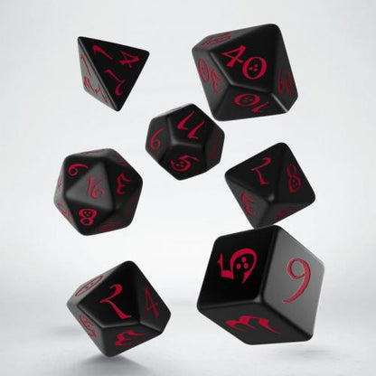 🎲🖤 Lot de Dés – Classic RPG Noir & Rouge – Q Workshop – Set Complet 7 Pièces – Jeu de Rôle 🔴🎲