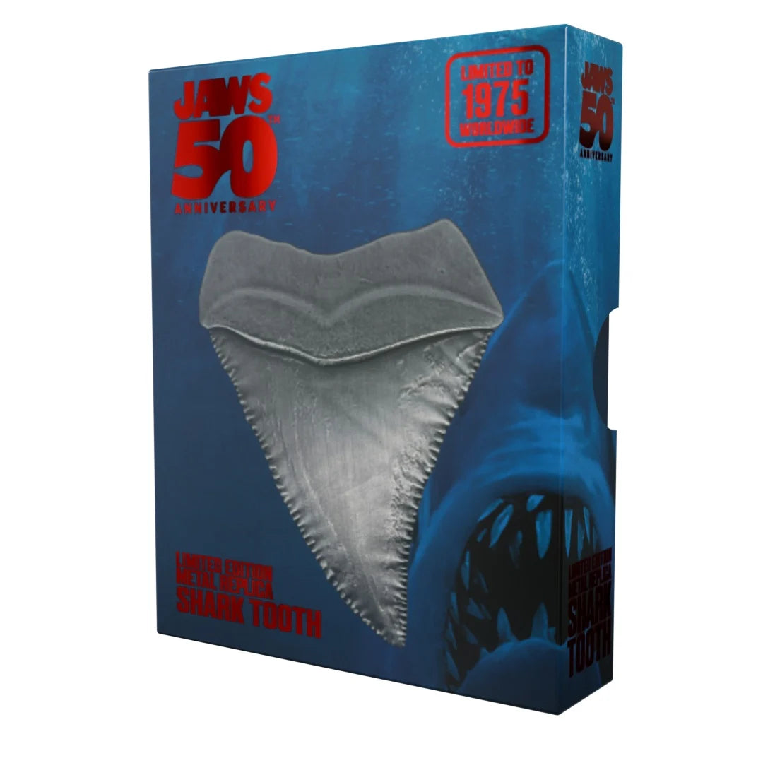 🦈🌊 Médaillon Dent de Requin – Les Dents de la Mer 50ᵉ Anniversaire – Édition Limitée 🎬⚓
