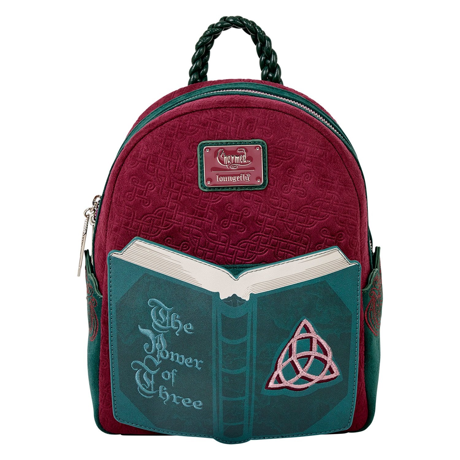 Mini backpack Loungefly – Charmed – The Power of Three – 21 x 11 x 27 cm. Sac à dos velours bordeaux et vert avec poche avant en forme de livre brodé, pendentif cristal et doublure thématique. Un must-have pour les fans de Charmed et de magie.


