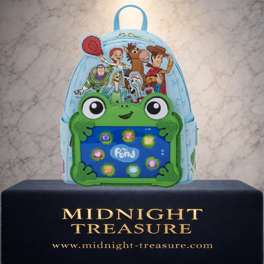 Mini sac Ă dos Loungefly Toy Story 5 â Woody, Buzz l'Ăclair, Jessie, Forky et Lilypad â 23 x 27 x 12 cm. Sac collector Disney Pixar avec dĂ©tails en PVC, broderies et grande poche frontale inspirĂ©e de The Pond.