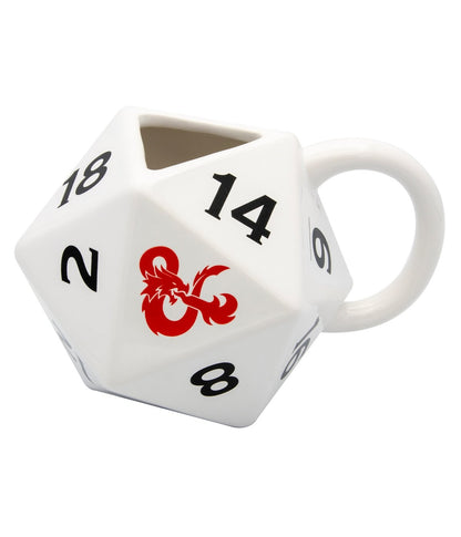 Mug 3D Dé D20 – Donjons & Dragons – Officiel. Mug en céramique en forme de dé à 20 faces avec logo rouge emblématique. Parfait pour les fans de jeux de rôle et de fantasy.

