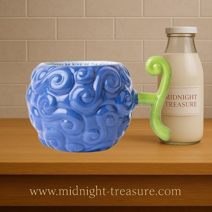 Mug 3D Fruit du Démon Gum-Gum – One Piece – 500 ml – Officiel. Reproduction fidèle en céramique du fruit Gum-Gum avec anse en forme de tige verte. Un mug collector pour les fans de Luffy et de One Piece.

