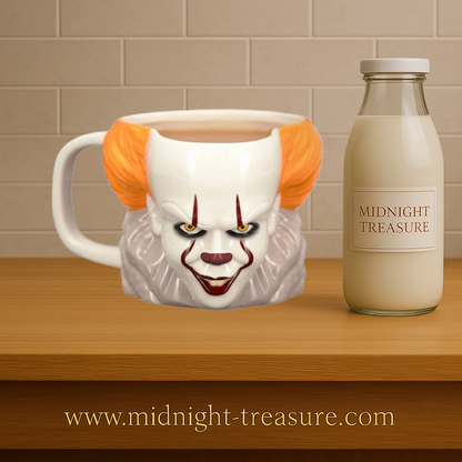 Mug 3D Pennywise – CA (IT) – 330 ml – Officiel. Mug en céramique sculpté à l’effigie du clown terrifiant Pennywise. Un must-have pour les fans de Stephen King et d’horreur.