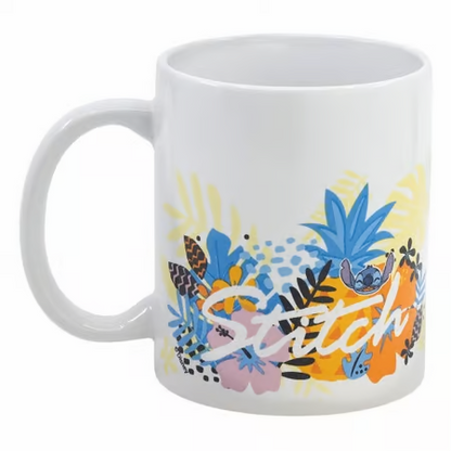 Mug Disney – Stitch Ananas – 325 ml. Tasse en céramique jaune avec design en forme d’ananas et motif de Stitch. Un mug original et tropical sous licence officielle Disney.