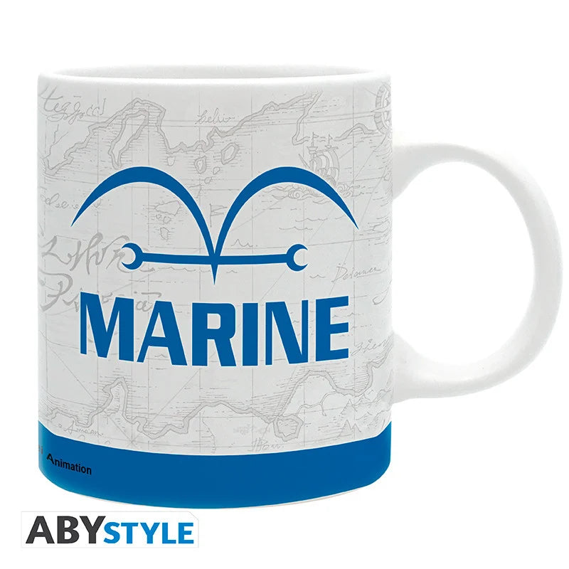 Mug One Piece – Marine – 320 ml. Mug en céramique avec le Vice-Amiral Garp et le logo de la Marine, produit officiel ABYstyle