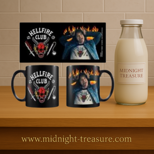 Mug Stranger Things – Hellfire Club – 315 ml. Mug noir avec logo Hellfire Club et Eddie Munson entouré de flammes.