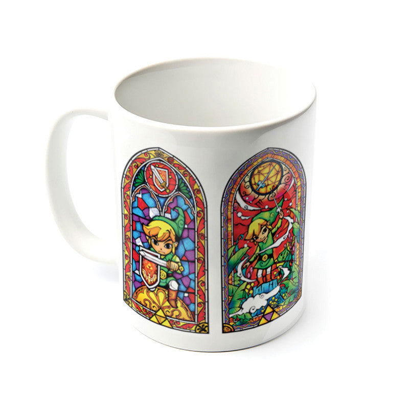 Mug The Legend of Zelda – Stained Glass – 300 ml – Officiel. Design vitrail coloré représentant Link dans différentes poses héroïques. Un mug collector parfait pour les fans de Zelda et de Nintendo.

