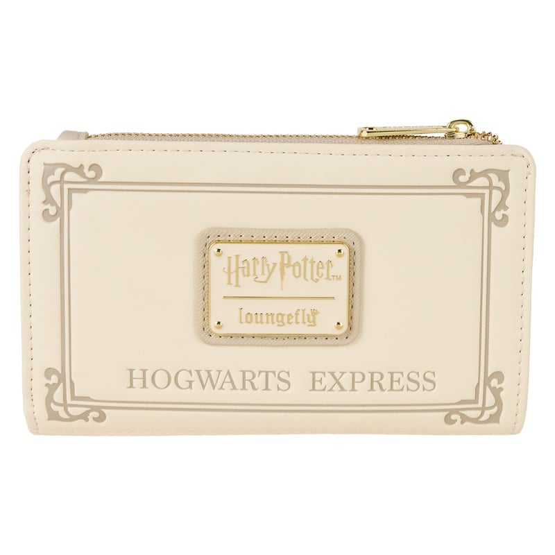 Portefeuille Loungefly – Harry Potter – Poudlard Express – 15 x 10 cm. Portefeuille crème inspiré du ticket du train pour Poudlard, avec détails dorés, compartiments multiples et doublure thématique.