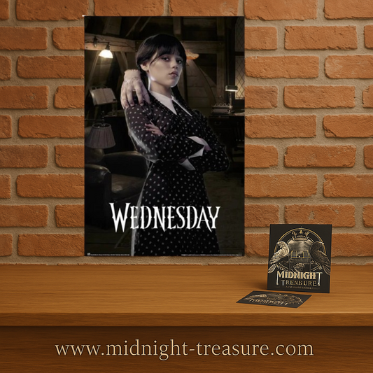 Poster Mercredi – La Chose & Wednesday Addams – 61 x 91 cm. Illustration officielle sombre et gothique inspirée de la série Netflix Wednesday.