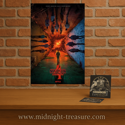 Poster Stranger Things – Saison 4 – Every Ending Has A Beginning – 91 x 61 cm. Affiche officielle sombre illustrant l’univers de la saison 4.