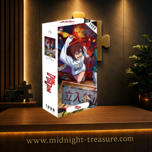Puzzle Dandadan – Poster + Puzzle 1000 pièces – 48 x 68 cm. Illustration officielle représentant Momo Ayase et Okarun fuyant une gigantesque créature paranormale dans une scène d'action inspirée du manga et de l'anime Dandadan.