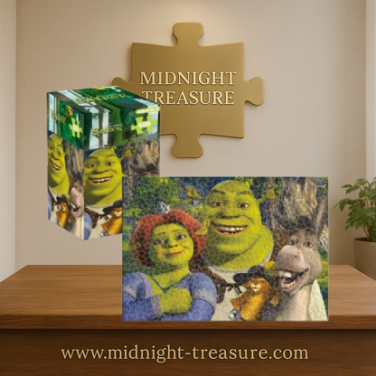 Puzzle Shrek – Family – 500 pièces – 48 x 35 cm – Aquarius. Illustration amusante de Shrek, Fiona, l’Âne et le Chat Potté réunis. Un puzzle collector parfait pour les fans de DreamWorks.