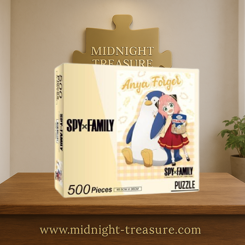 Puzzle Spy x Family – Anya Forger & Pingouin – 500 pièces – 48,5 x 36 cm. Illustration colorée et joyeuse d’Anya avec sa peluche géante. Un puzzle collector adorable pour les fans d’anime.