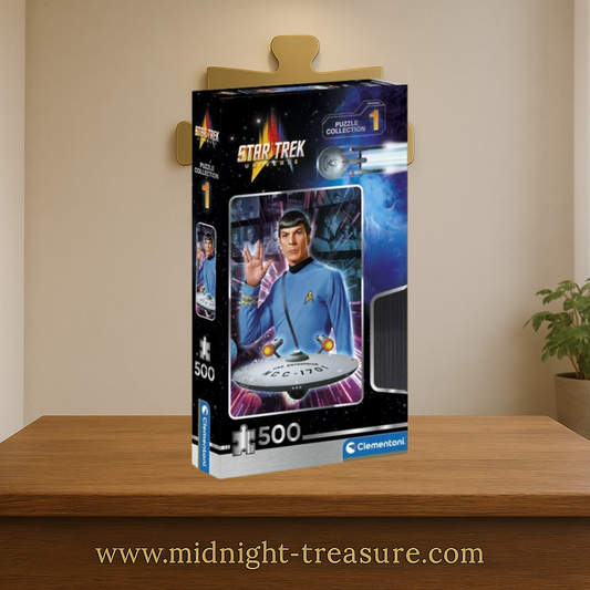 Puzzle Star Trek – Spock – 500 pièces – coffret VHS Clementoni. Illustration de Spock avec l’USS Enterprise NCC-1701 dans l’univers Star Trek.