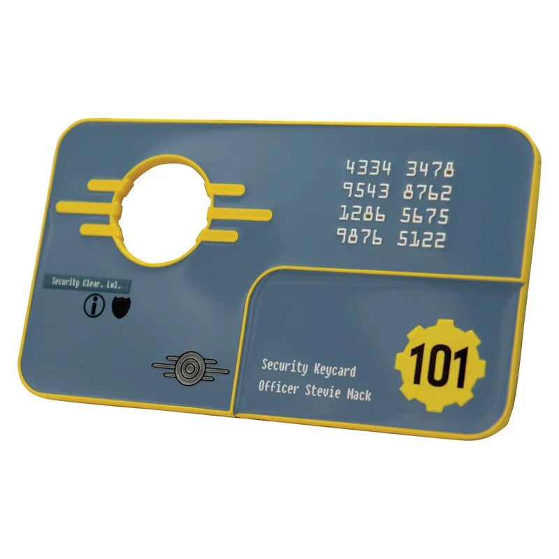 Réplique métal Vault 101 Security Keycard Fallout 3, édition limitée numérotée, carte d’accès officielle avec support d’exposition, dimensions 110 x 62 mm.