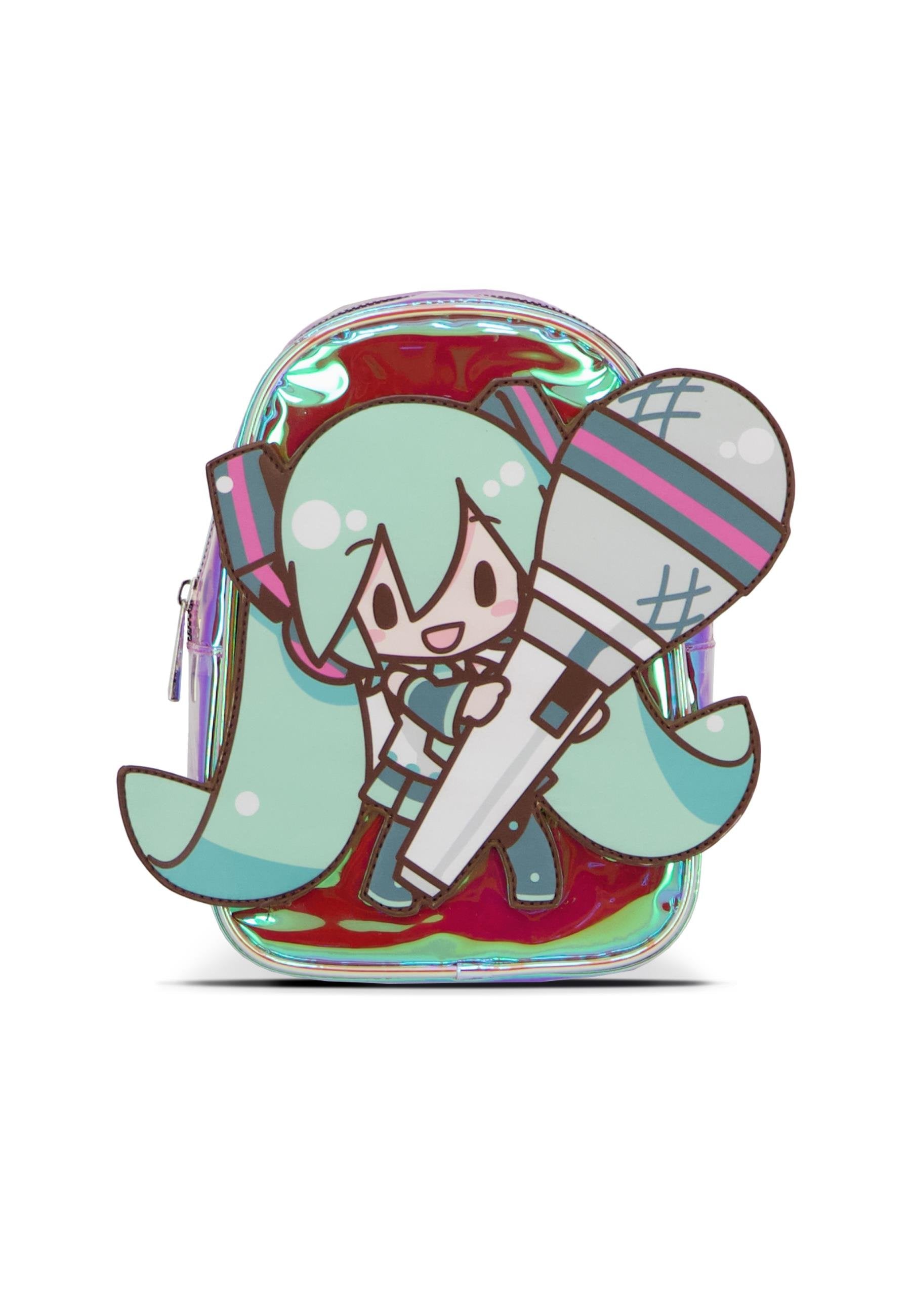Mini sac à dos Hatsune Miku – Shiny – 23 cm. Sac holographique compact en PVC brillant avec patch 3D de Hatsune et micro. Un accessoire coloré et incontournable pour les fans de Vocaloid.