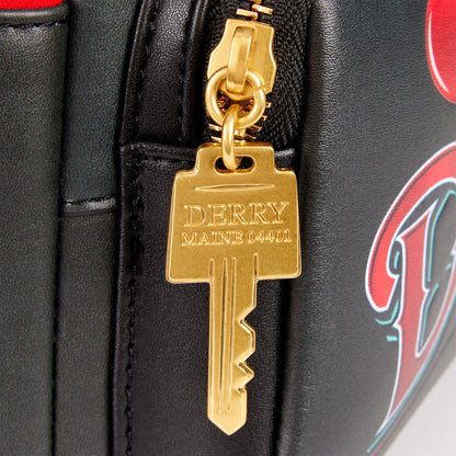 🎈💀 Mini Sac à Dos Loungefly – Pennywise / Grippe-Sou Cosplay Light-Up – IT / Ça 🎈💀 23 x 27 x 12 cm