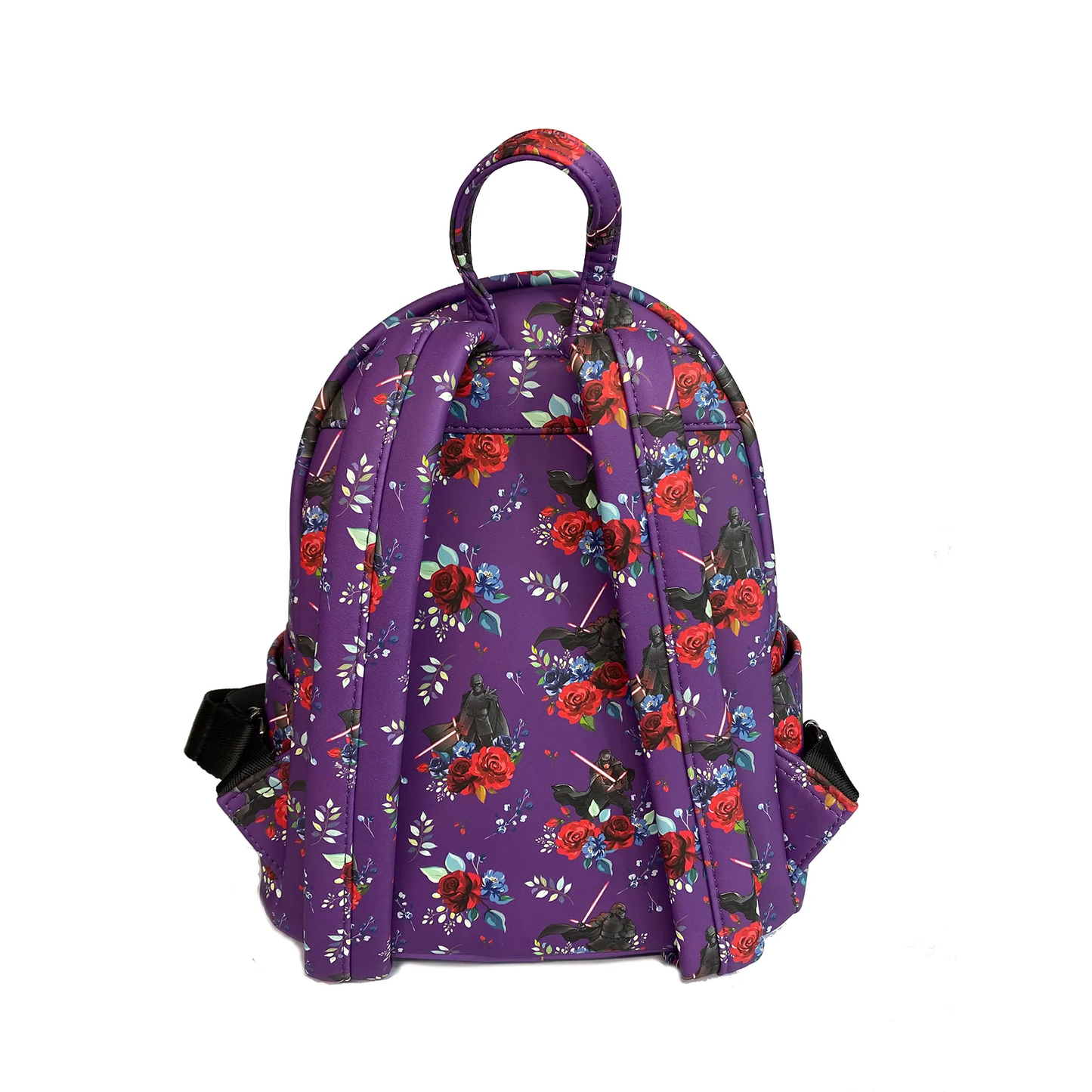 Sac à dos Loungefly – Kylo Ren Floral – Star Wars – 23 x 27 x 11 cm. Sac violet orné de motifs floraux rouges et bleus, avec illustrations de Kylo Ren au sabre laser. Un accessoire élégant et sombre pour les fans de Star Wars.